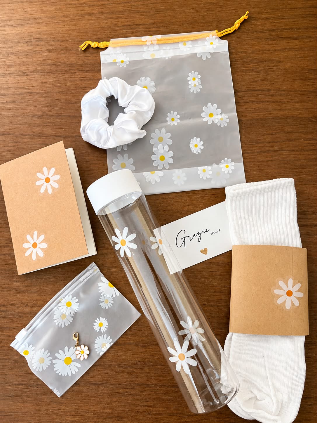 Daisy White Box